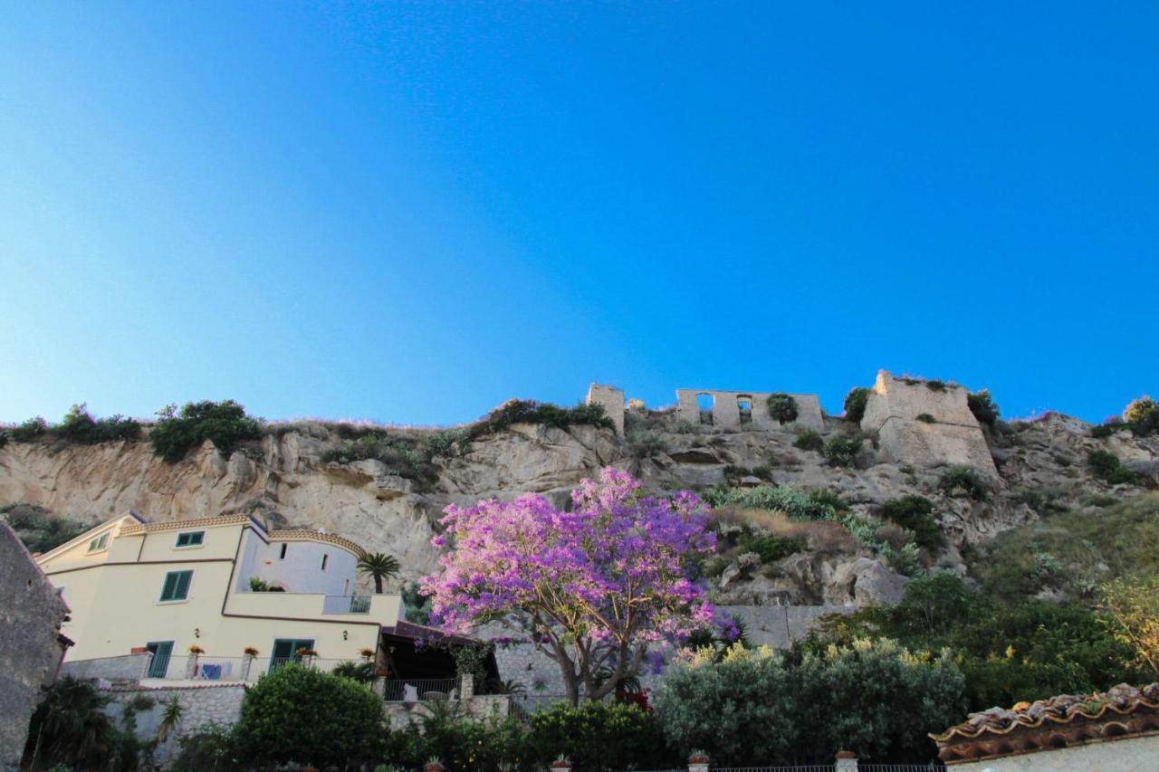 Bed and Breakfast Dimora Cavour Amantea Exterior foto