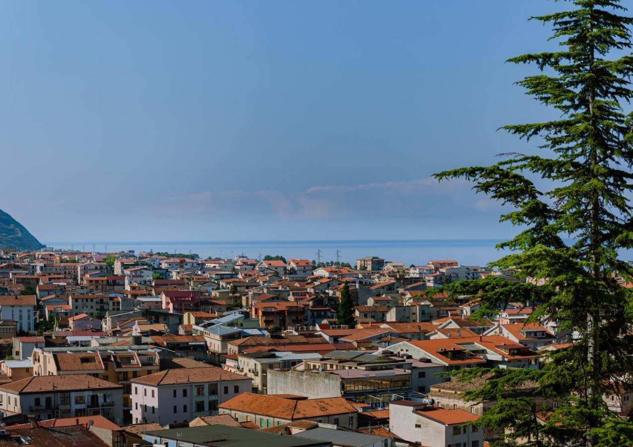 Bed and Breakfast Dimora Cavour Amantea Exterior foto