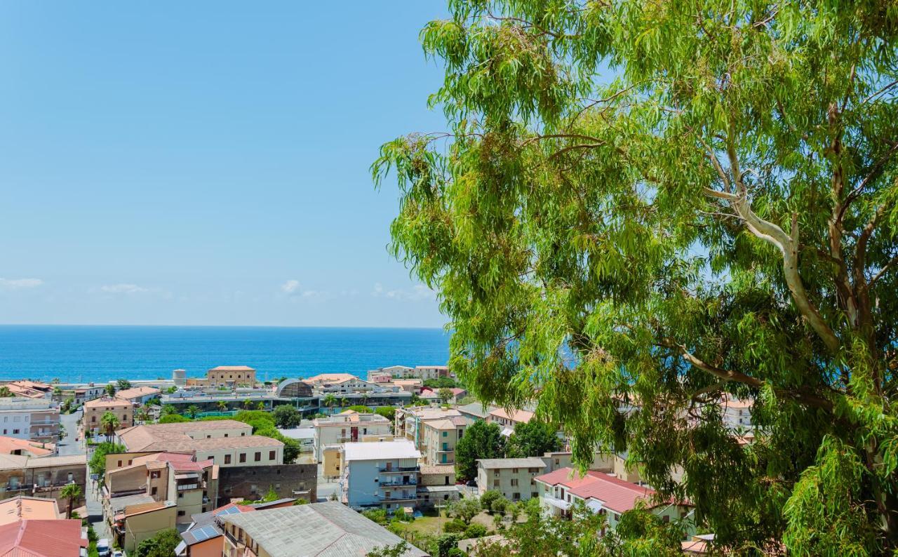 Bed and Breakfast Dimora Cavour Amantea Exterior foto